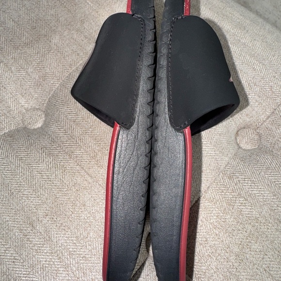 Nike Kids Sandals - Black and Red - Picture 4 of 6